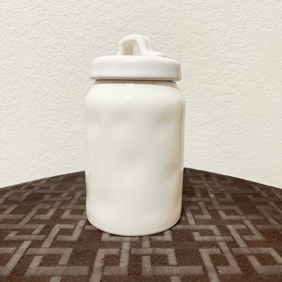 NWT Rae Dunn HUGS canister - Picture 3 of 7